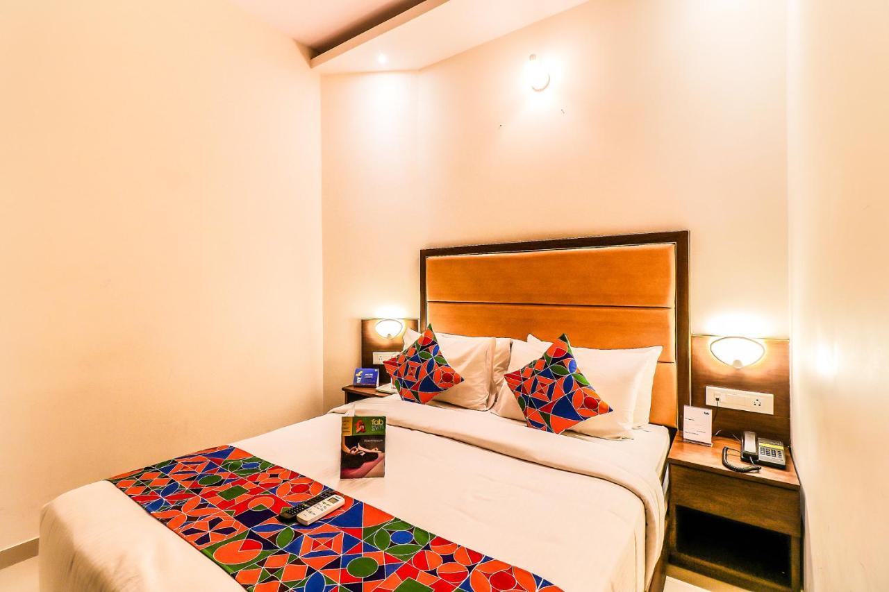 Fabhotel Admiral - Nr Mumbai International Airport Exteriör bild
