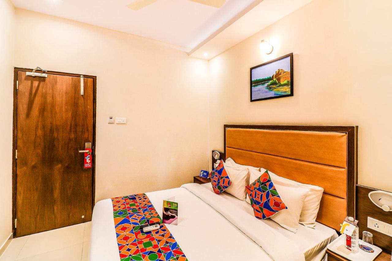 Fabhotel Admiral - Nr Mumbai International Airport Exteriör bild