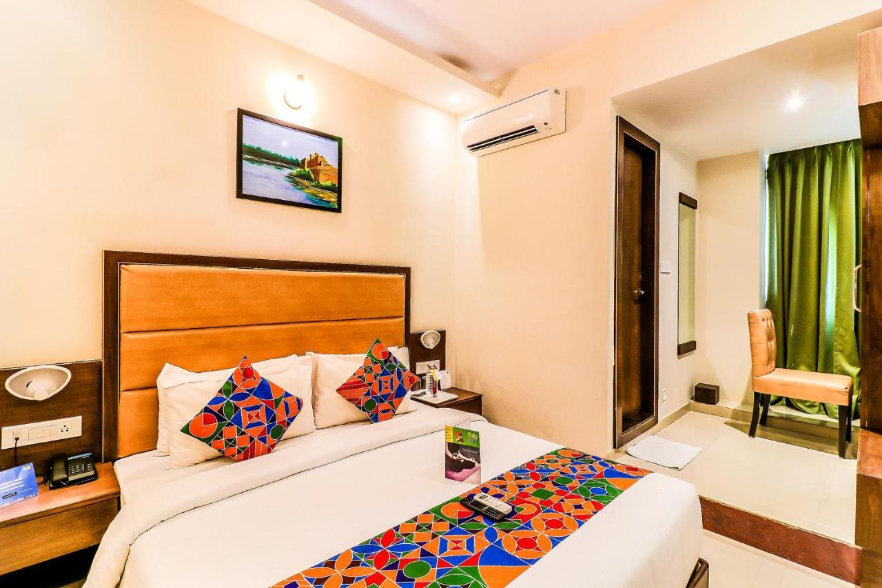 Fabhotel Admiral - Nr Mumbai International Airport Exteriör bild